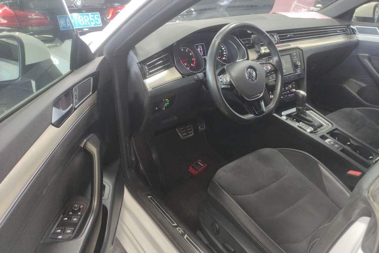 Used Volkswagen FAW-Volkswagen CC 2020 330TSI Huayan Edition China VI Standard
