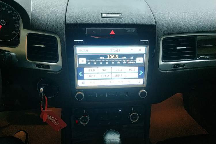 Used Volkswagen Touareg 2011 3.0 TSI Standard Version