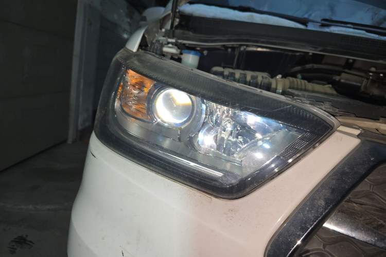 Used  M4 2019 Joyful Series 2.0L Manual Business Model China VI