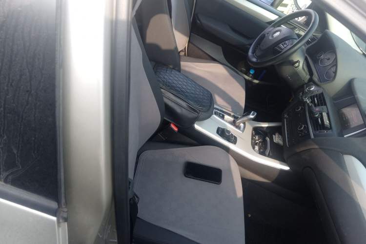 Used BMW X3 2016 sDrive20i
