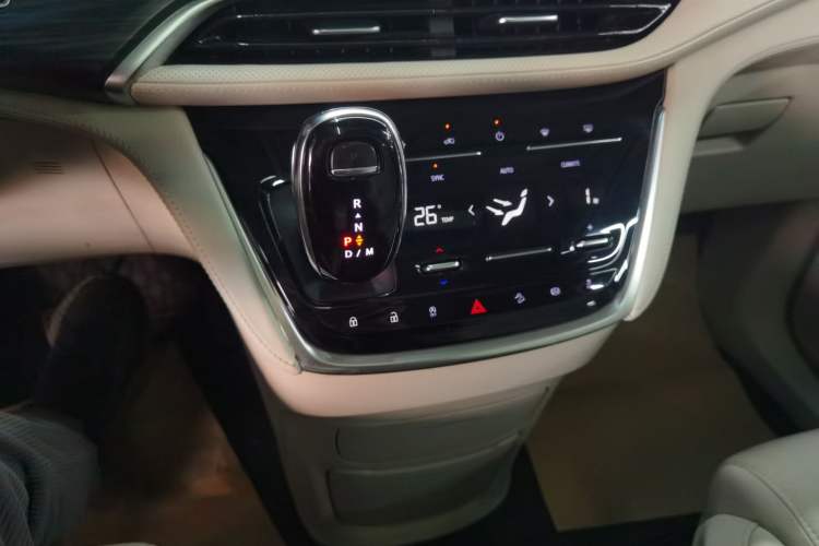 Used Buick GL8 2022 ES Landtrek 653T Comfort Edition
