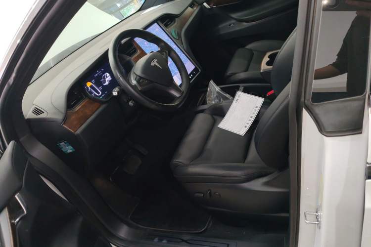 Used Tesla Model X 2019 Long-Range Version
