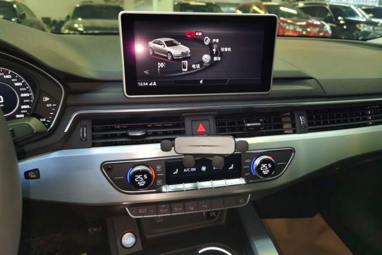 Used Audi A4L 2019 40 TFSI Fashion Edition China VI Emission Standard