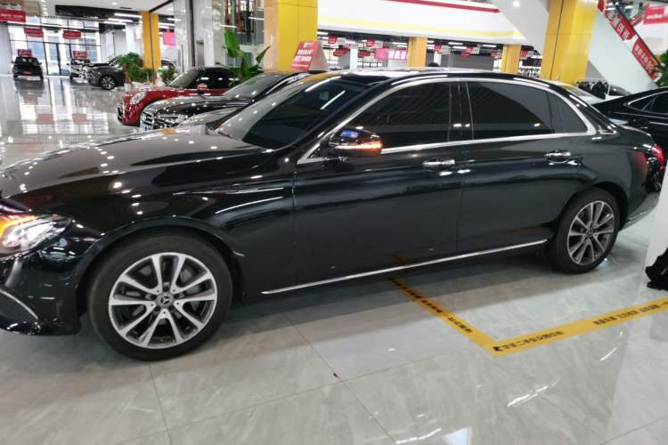 Used Mercedes-Benz E-Class 2019 Facelifted E 300 L Stylish Version
