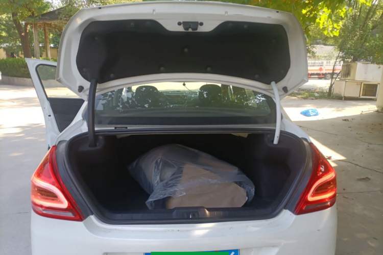 Used Peugeot 308 2014 Enjoy Edition Classic 1.6L Automatic Premium Model
