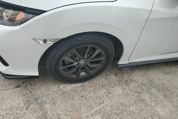 Used Honda Civic 2021 HATCHBACK 220TURBO CVT New Trendsetter
