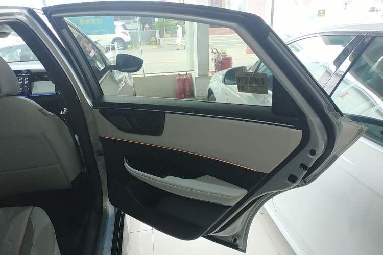 Used Honda e:NS2 2024 Light-Chasing Version