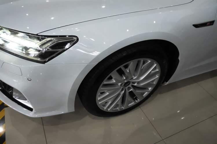 Used Audi A7L 2024 45TFSI S-line Dream-Building Edition Flow Crystal Package
