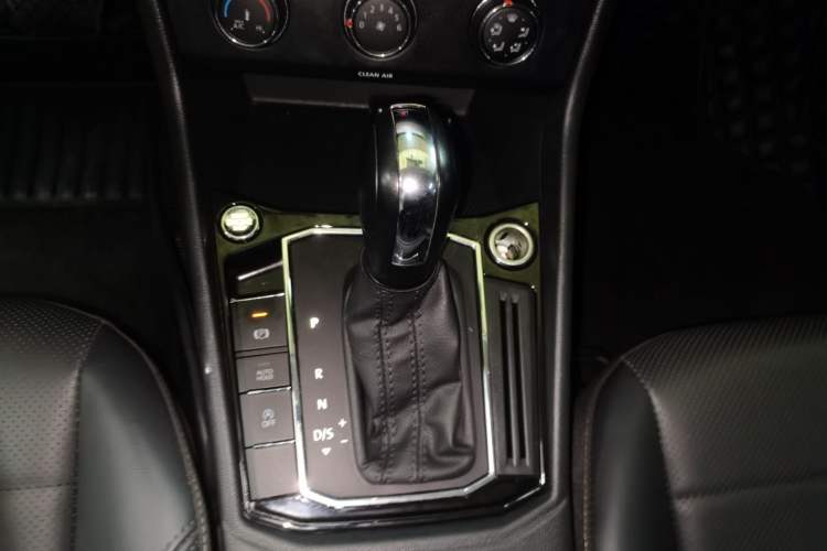 Used Volkswagen Lavida 2019 1.5L Automatic Comfort Edition China VI Standard
