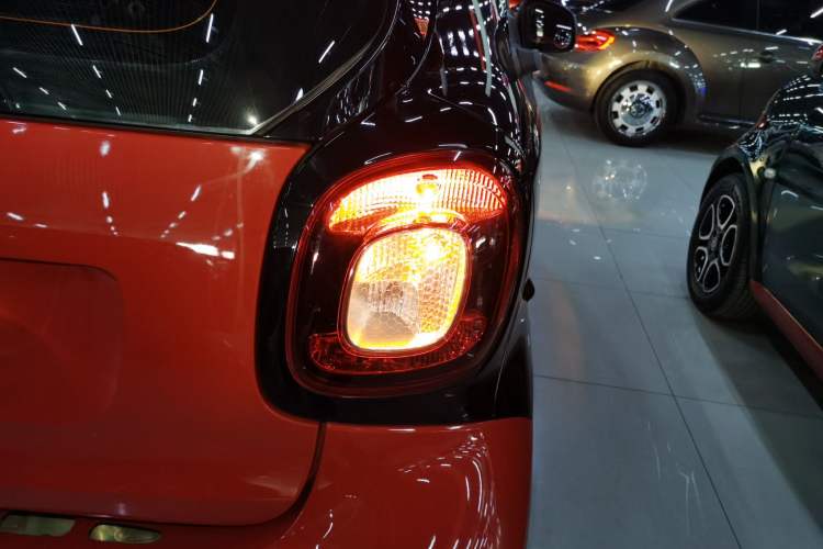 Used  fortwo 2015 1.0L 52 kW Hardtop Passion Edition