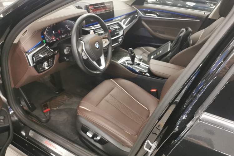 Used BMW 5 Series 2022 Second Facelift 525Li Luxury Package
