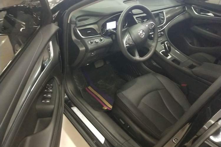 Used Buick LaCrosse 2022 552T Luxury Version
