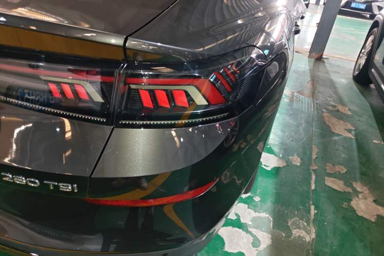 Used Volkswagen Lamando 2022 Lingdu L 280TSI DSG Spicy Edition
