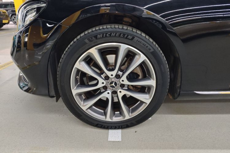 Used Mercedes-Benz E-Class 2019 E 260 L
