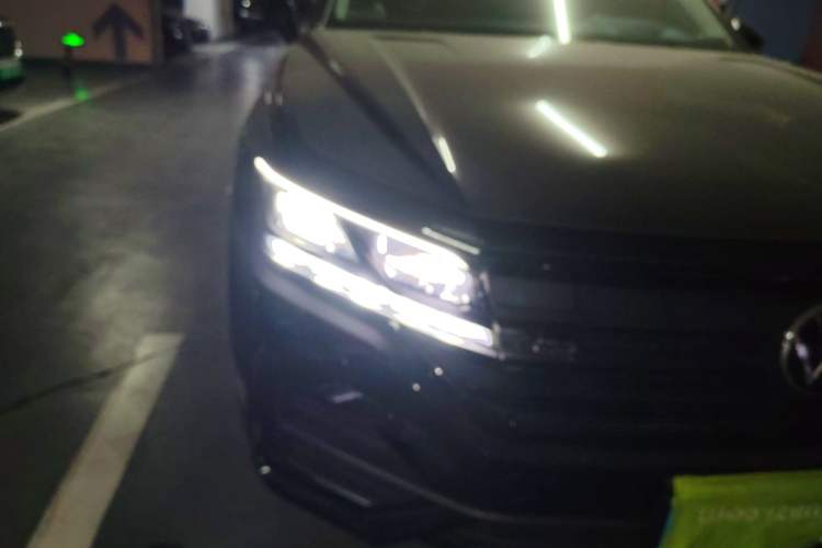 Used Volkswagen Touareg 2022 3.0 TSI Luxury Edition Black Diamond Sport Package