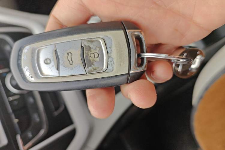 Used Geely Auto Emgrand 2014 Sedan 1.5L CVT Elite Model
