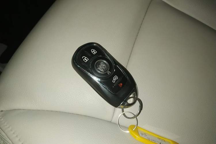 Used Buick GL8 2020 Land Business Class 652T Luxury Model
