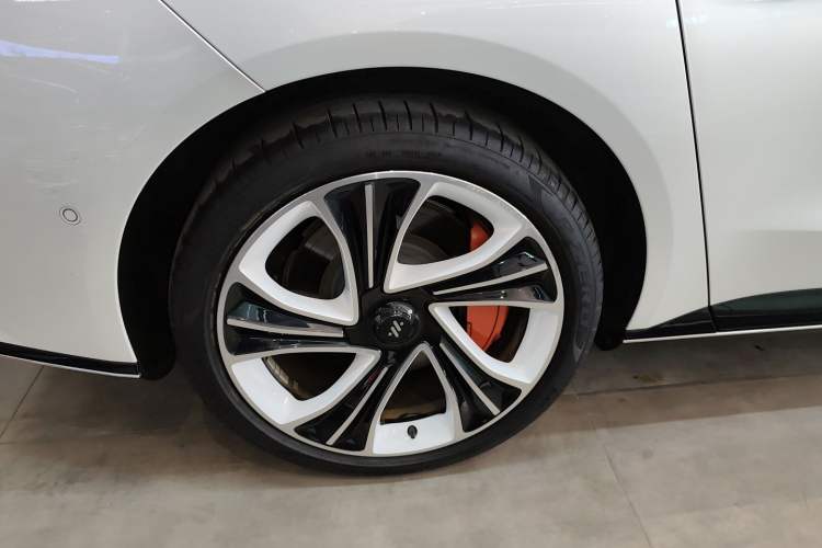 Used  L7 2022 Pro Model
