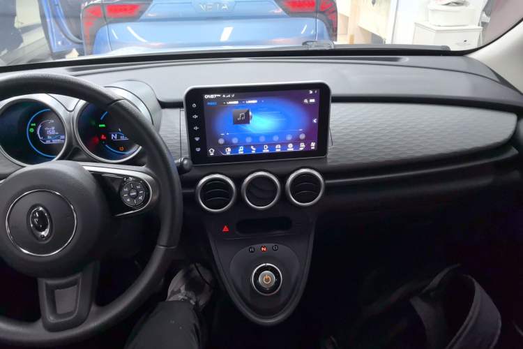 Used ORA Black Cat 2021 301 km Basic Version
