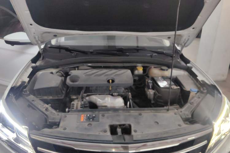 Used Roewe i5 2019 1.5L Automatic 4G Connected Langhao Edition
