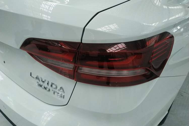 Used Volkswagen Lavida 2023 300TSI DSG Full-Comfort Edition