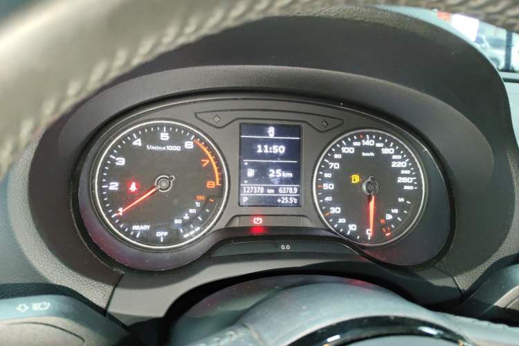 Used Audi A3 2017 Limousine 35 TFSI Fashion Model
