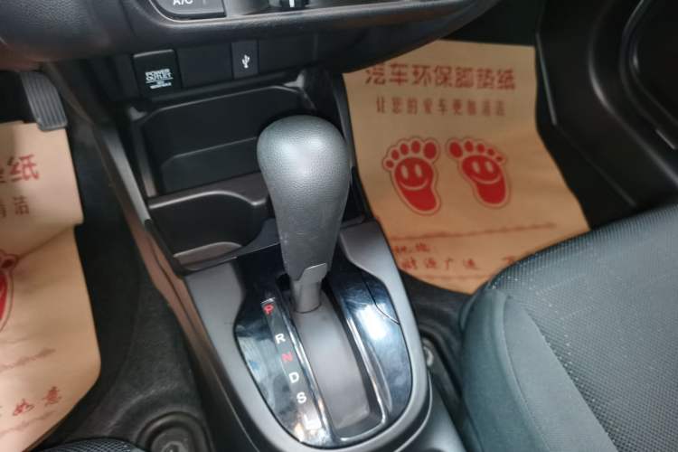 Used Honda Fit 2016 1.5L LXS CVT Comfort Sunroof Version
