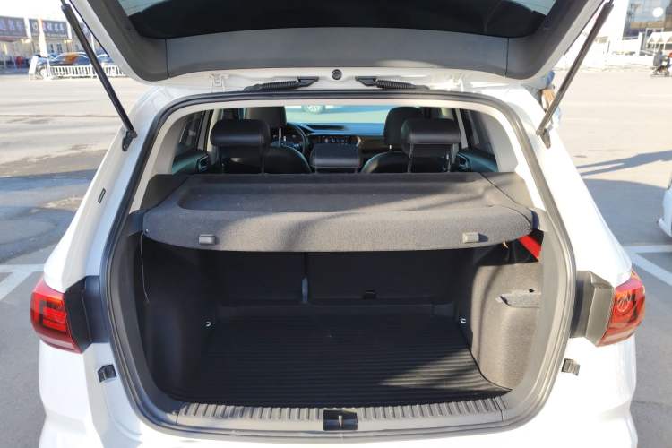 Used Volkswagen Tharu 2022 280TSI Two-Wheel-Drive Luxury Edition