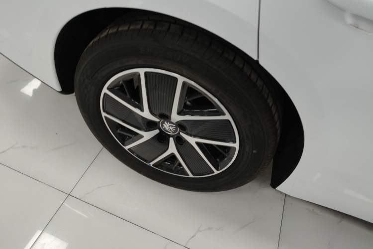 Used BYD Qin L 2025 DM-i Smart Drive 120KM Leading Model