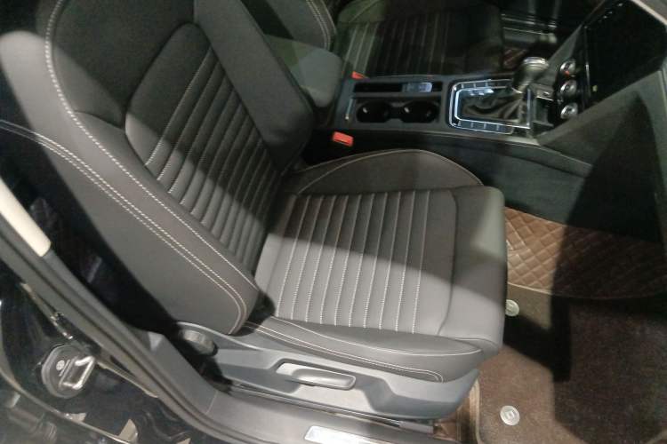 Used Volkswagen Magotan 2020 280TSI DSG Comfort Edition
