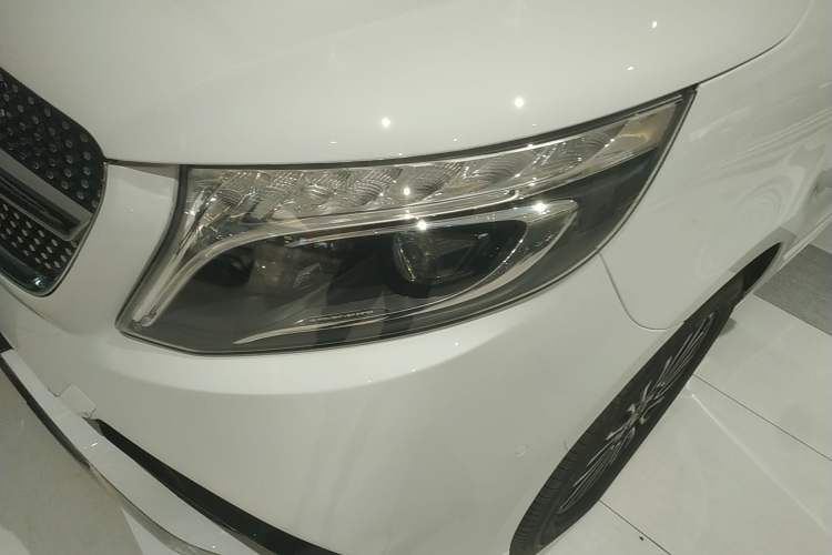 Used Mercedes-Benz V-Class 2017 V 260 L Prestige Extended Edition