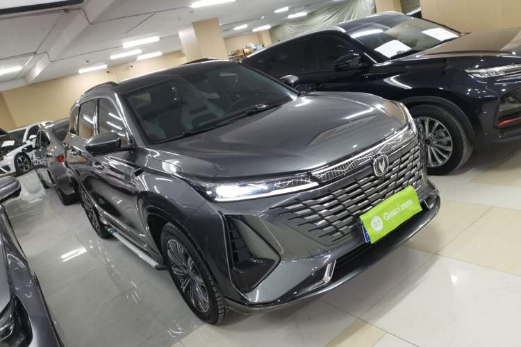 Used Changan CS75 PLUS 2023 3rd Generation 1.5T Automatic Prestige Model
