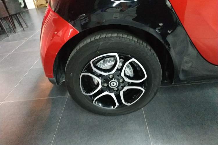 Used  forfour 2016 0.9T 66 kW Pioneer Edition
