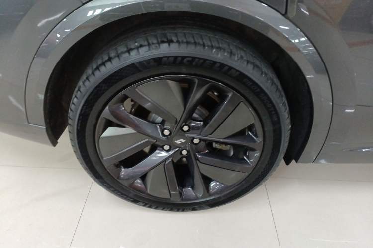 Used Li Auto L9 2022 Max model
