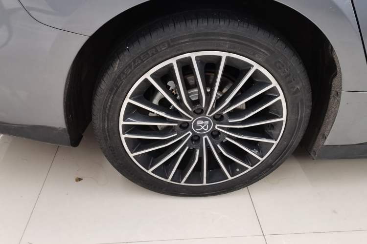 Used BYD Han 2023 EV Champion Edition 506KM Front-Wheel-Drive Premium Model
