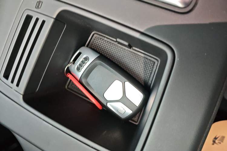 Used Audi A4L 2020 40 TFSI Luxury Dynamic Model
