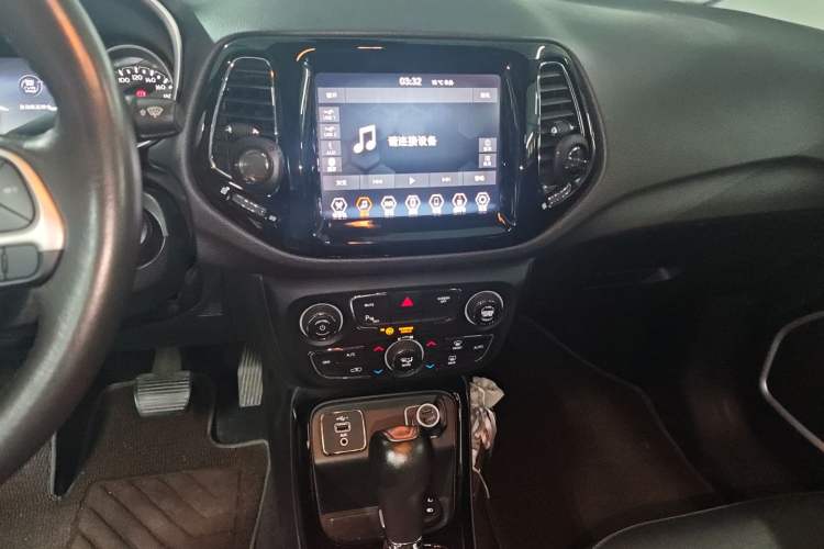 Used  Compass 2020 220T Automatic Elite Edition
