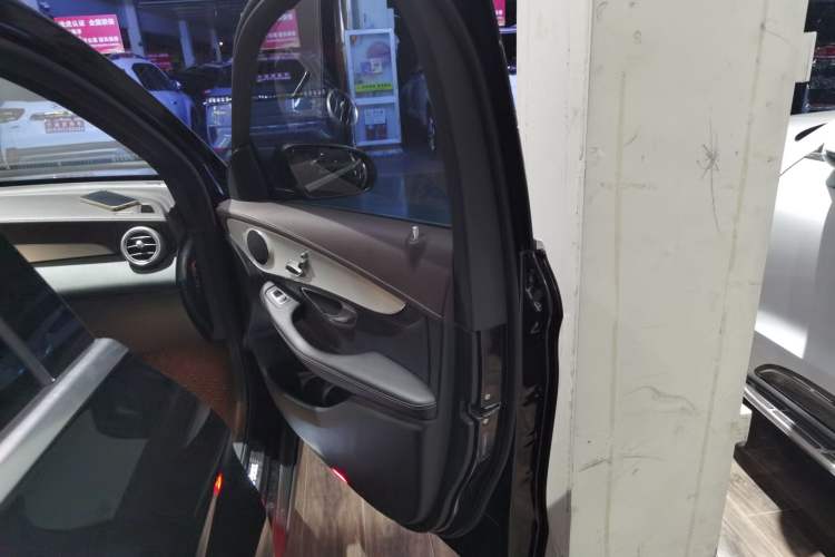 Used Mercedes-Benz GLC 2020 Facelifted GLC 260 L 4MATIC Dynamic Edition
