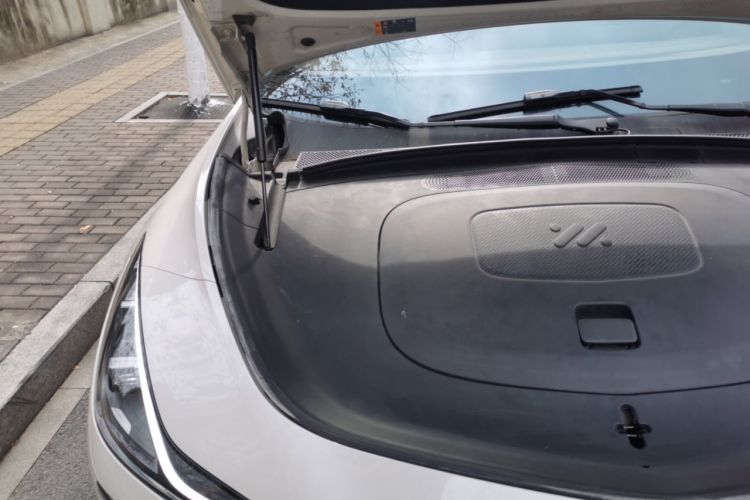 Used IM LS7 2023 100kWh Lux All-Wheel-Drive Version