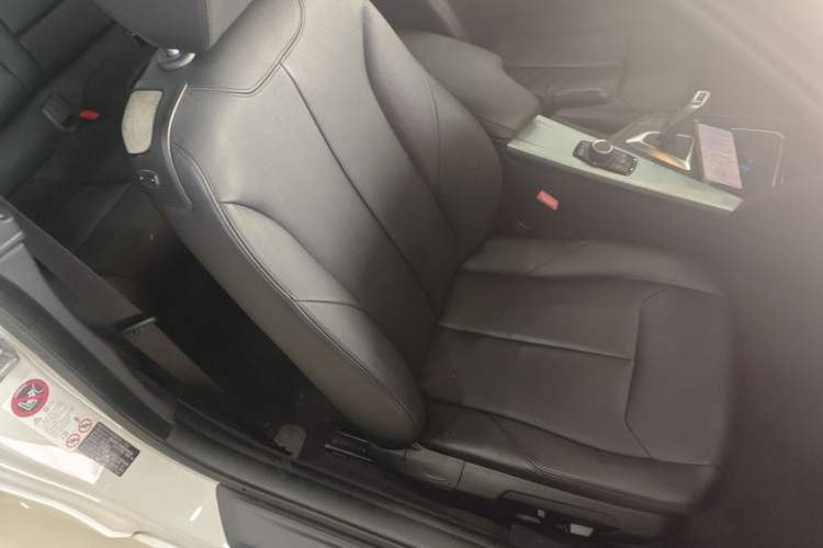 Used BMW 4 Series 2014 420i Fashion Model