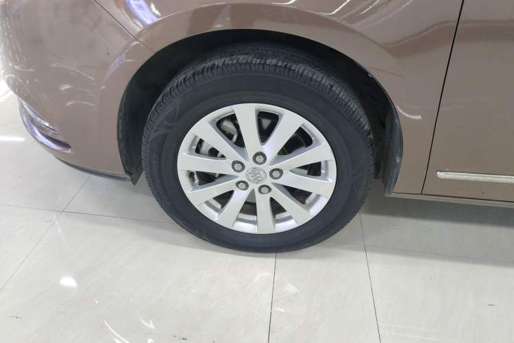 Used Buick GL8 2018 28T Luxury Model China VI Standard
