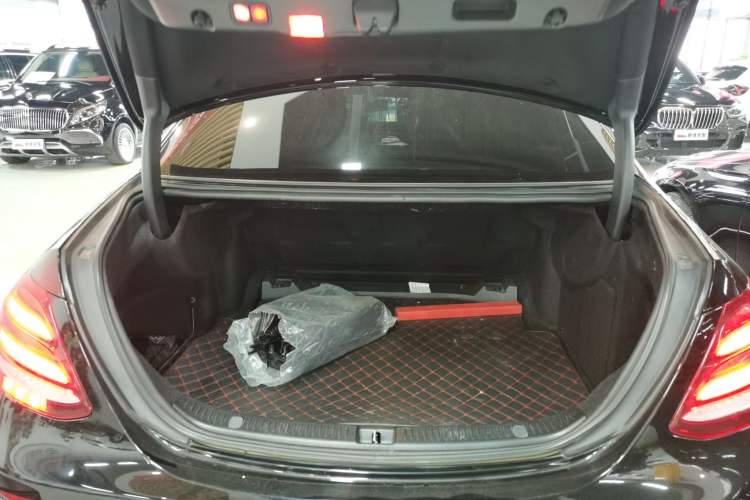 Used Mercedes-Benz E-Class 2019 Facelifted E 300 L Stylish Version
