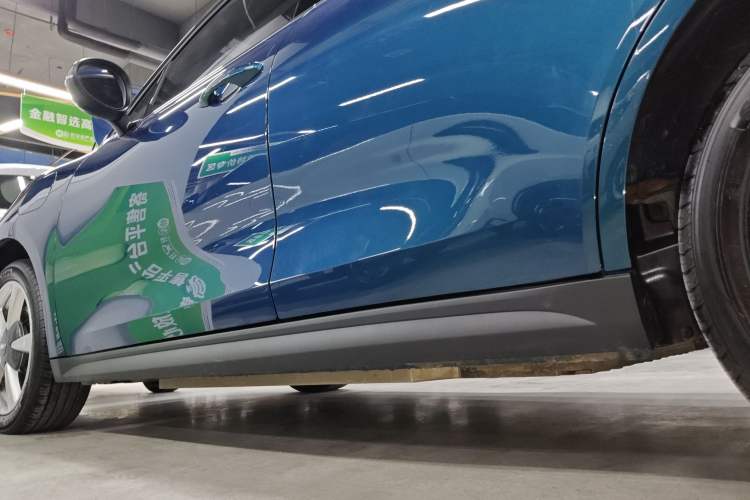 Used ORA Good Cat 2023 401 km Standard Range Luxury Version Lithium Iron Phosphate
