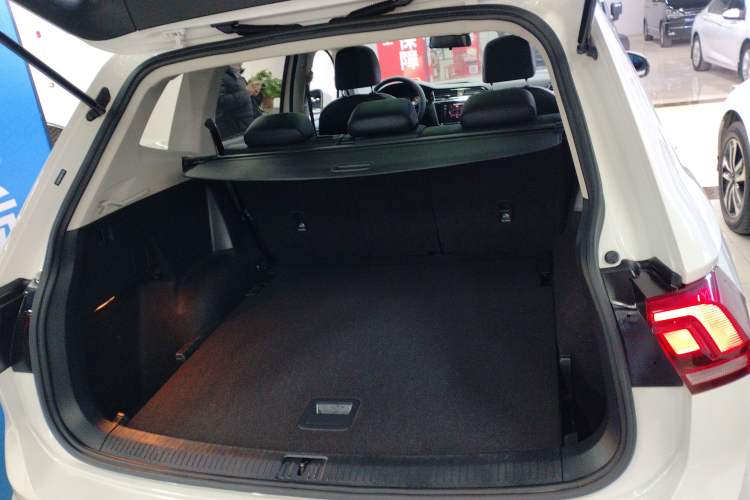 Used Volkswagen Tiguan L 2021 330TSI Automatic Two-Wheel Drive Smart Edition