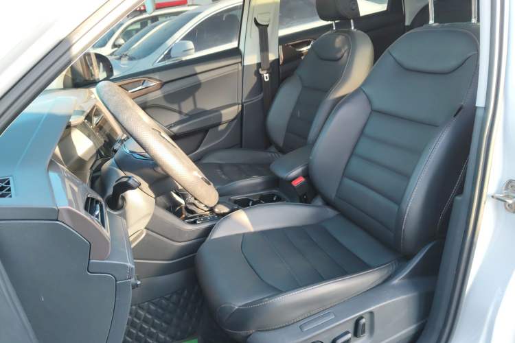 Used Volkswagen Tharu 2022 280TSI Two-Wheel-Drive Luxury Edition