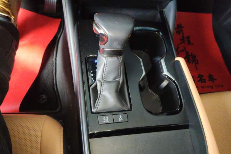 Used Lexus ES 2023 200 Excellence Edition