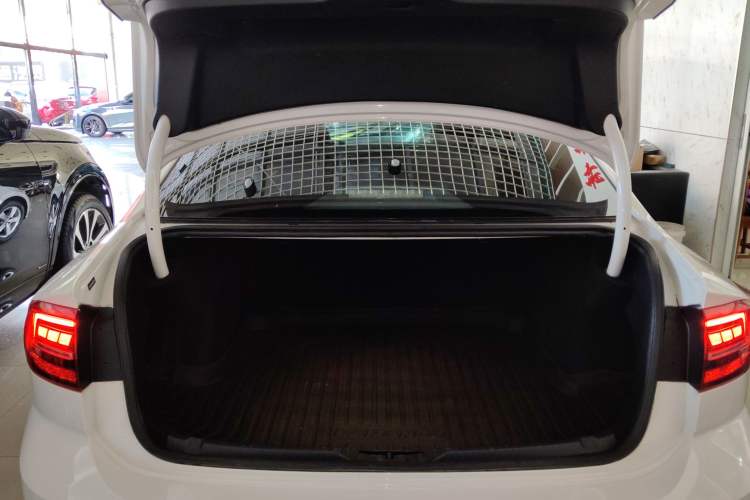 Used Volkswagen Lamando 2021 230TSI DSG Fashion Edition
