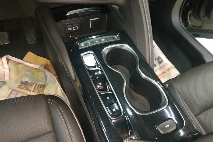 Used Buick Envision 2021 Encore Plus 652T Five-Seat All-Wheel-Drive Luxury Model
