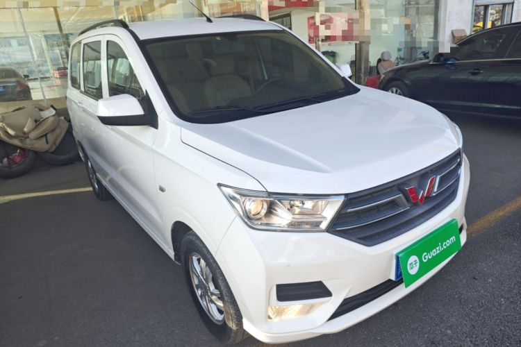 Used Wuling Hongguang 2019 1.5L S Standard Version China VI LAR
