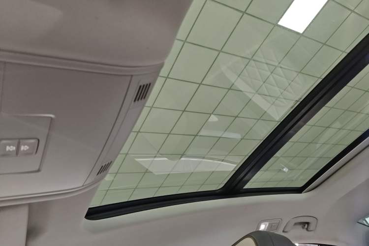 Used Volkswagen Magotan 2023 2 Million Units Commemorative Edition 330TSI DSG Luxury Version
